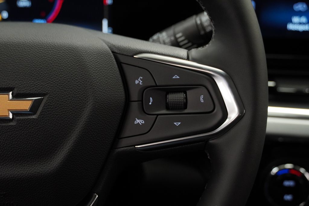 New 2026 Chevrolet Trax LT w/ Driver Confidence Package FWD image 21