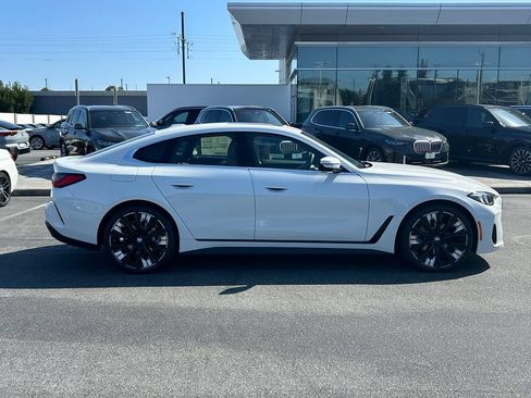 New 2026 BMW 430i w/ Premium Package RWD image 6