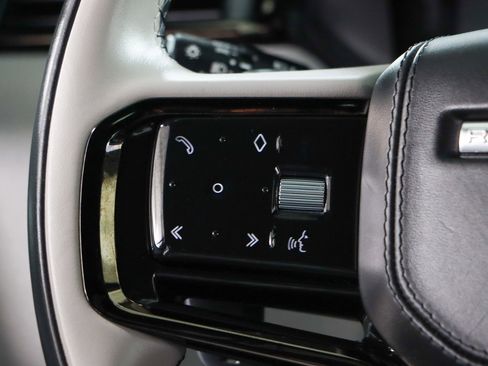 Used 2024 Land Rover Range Rover Velar Dynamic SE image 13