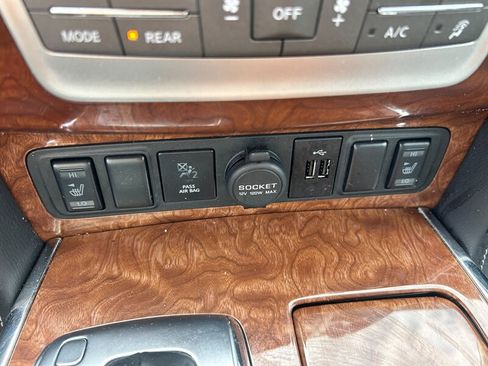 Used 2018 INFINITI QX80 4WD w/ Driver Assistance Package image 16