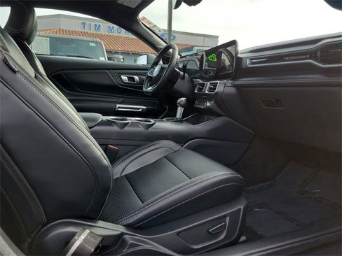Used 2025 Ford Mustang Premium image 22