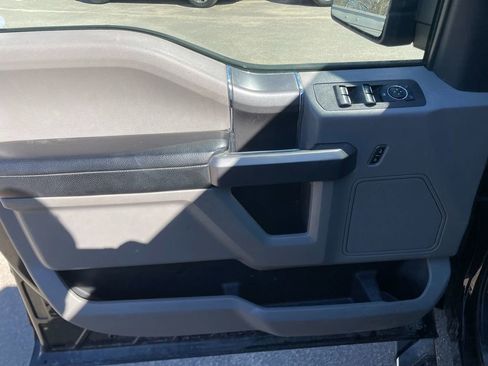 Used 2020 Ford F150 XLT w/ Equipment Group 302A Luxury image 11