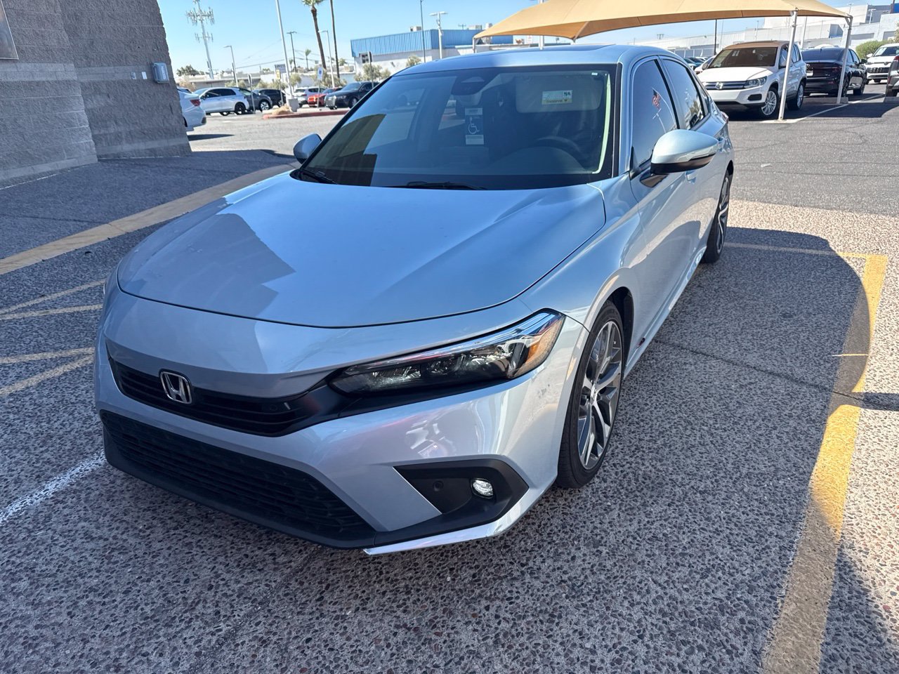 Used 2023 Honda Civic Touring image 4