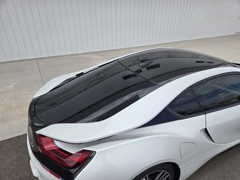 Used 2015 BMW i8 image 19