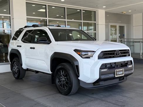 New 2026 Toyota 4Runner SR5 AWD/4WD image 6
