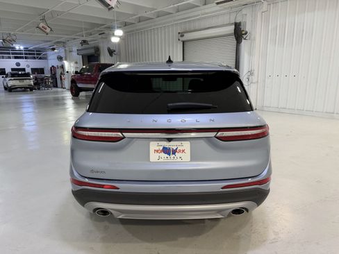 Used 2022 Lincoln Corsair FWD image 4