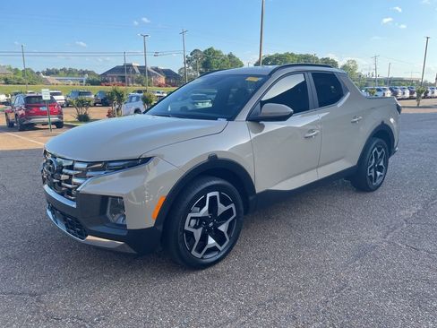 Certified 2024 Hyundai Santa Cruz Limited image 2