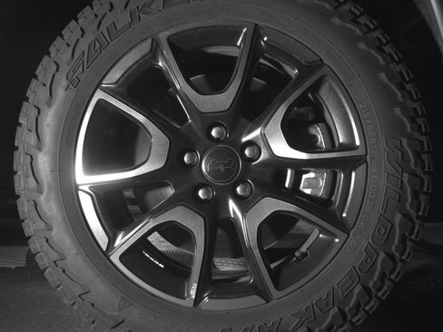 Used 2025 Jeep Compass Trailhawk AWD/4WD image 13