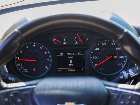Used 2018 Chevrolet Equinox LT AWD/4WD image 10