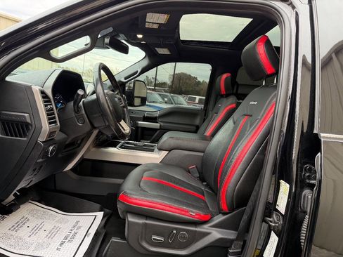 Used 2019 Ford F250 Platinum w/ Platinum Ultimate Package image 3