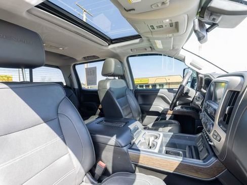 Used 2018 GMC Sierra 2500 Denali AWD/4WD image 19