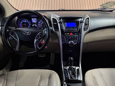 Used 2013 Hyundai Elantra GT w/ Style Pkg image 12