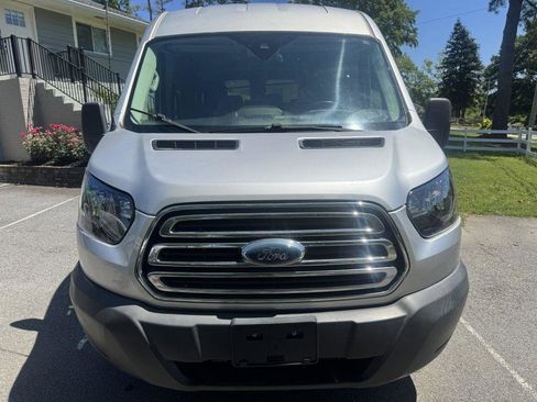 Used 2018 Ford Transit 350 XLT RWD image 3