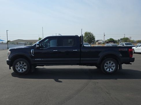 Used 2022 Ford F350 Platinum w/ FX4 Off-Road Package AWD/4WD image 4
