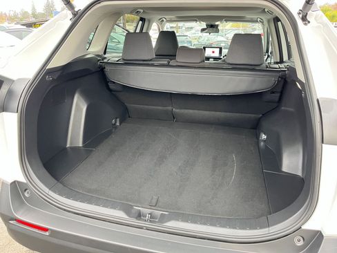 Used 2025 Toyota RAV4 XLE image 32