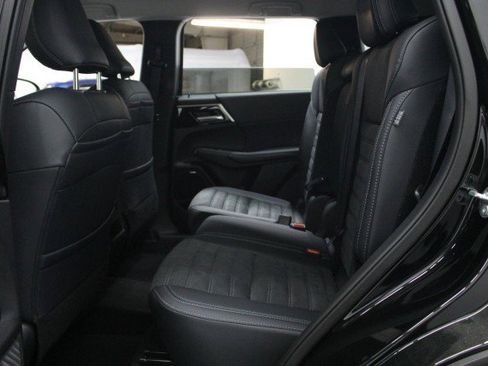 New 2026 Mitsubishi Outlander SE FWD image 24