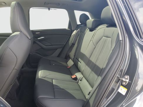 New 2025 Audi Q6 e-tron Premium Plus image 14