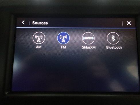 Used 2021 Chevrolet Equinox LT AWD/4WD image 17
