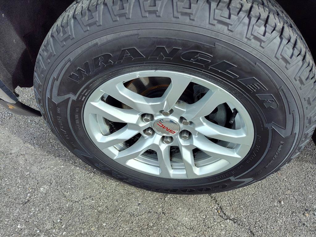 Used 2018 GMC Sierra 1500 SLE w/ SLE Value Package AWD/4WD image 9