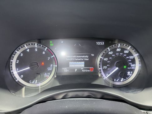 Used 2024 Toyota Highlander LE AWD/4WD image 23