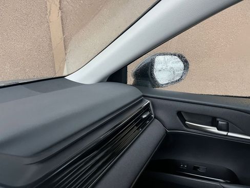 Used 2025 Toyota Camry LE image 35