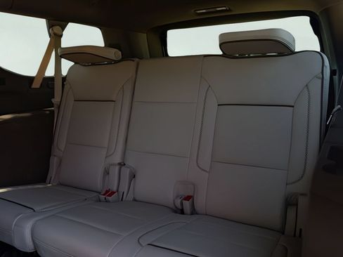 New 2026 GMC Yukon XL Denali w/ Denali Reserve Package AWD/4WD image 23
