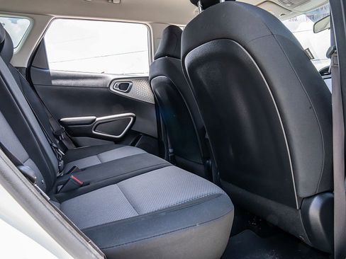 Used 2020 Kia Soul LX FWD image 23