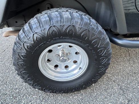 Used 2004 Jeep Wrangler Sport image 37