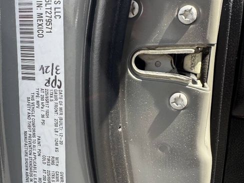 Used 2020 Dodge Journey SE w/ SE Popular Equipment Group FWD image 26