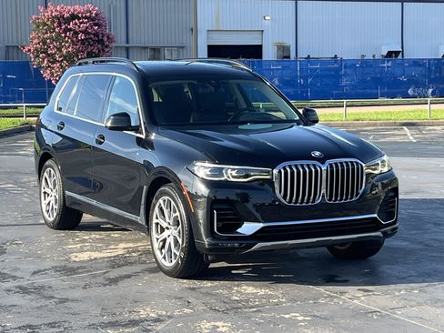 Used 2020 BMW X7 xDrive40i w/ Premium Package AWD/4WD image 3