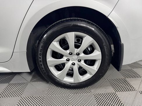 Used 2026 Toyota Corolla LE FWD image 39
