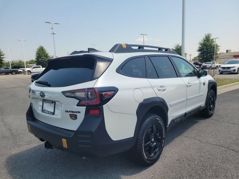 Used 2022 Subaru Outback Wilderness AWD/4WD image 3