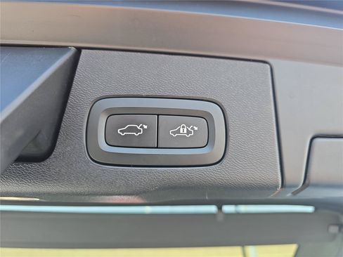 Used 2020 Volvo XC60 T5 Inscription FWD image 9