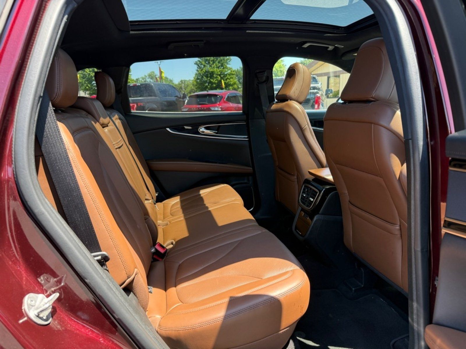 Used 2023 Lincoln Nautilus Reserve AWD/4WD image 25