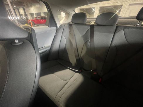 Used 2025 Kia K4 LXS image 37