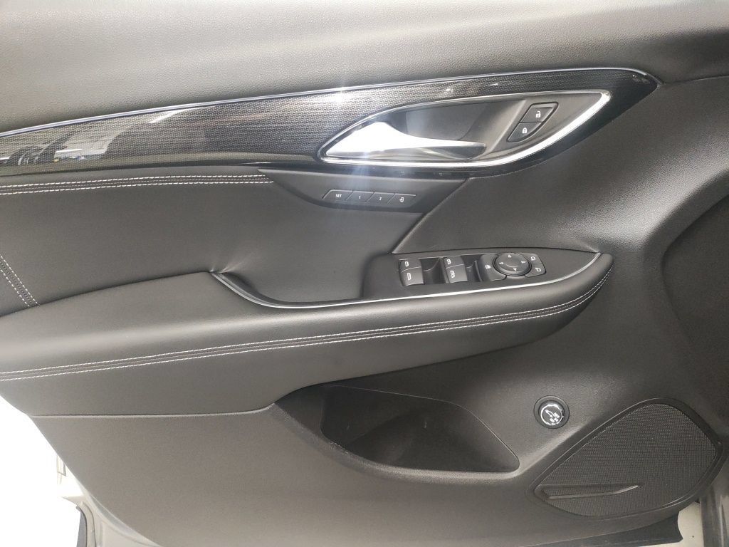Certified 2023 Buick Envision Essence FWD image 24