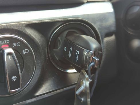 Used 2014 Porsche Boxster image 33