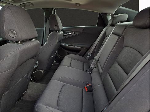 Used 2024 Chevrolet Malibu LT image 9
