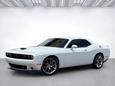 Used 2021 Dodge Challenger GT RWD image 2