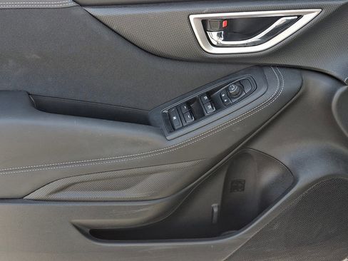 Used 2023 Subaru Forester Premium image 12