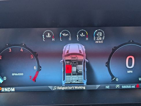 Used 2025 Ford F150 Lariat w/ Equipment Group 502A High image 10