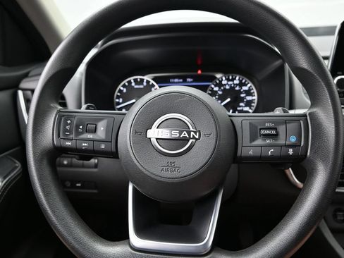 Used 2024 Nissan Rogue SV AWD/4WD image 20