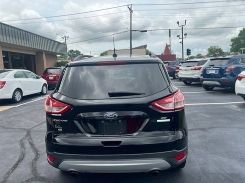 Used 2016 Ford Escape SE w/ SE Leather Comfort Package FWD image 4