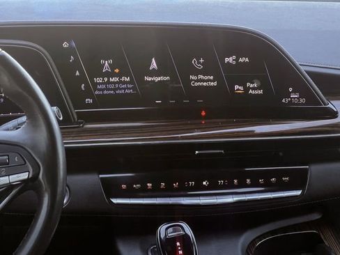 Certified 2023 Cadillac Escalade Premium Luxury image 17