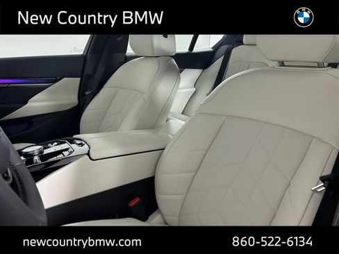 New 2027 BMW 530i xDrive w/ Premium Package AWD/4WD image 25