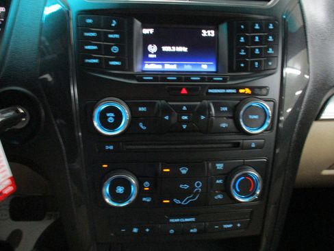 Used 2016 Ford Explorer 4WD image 24