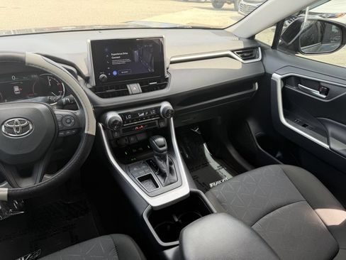 Used 2024 Toyota RAV4 XLE w/ Convenience Package FWD image 19
