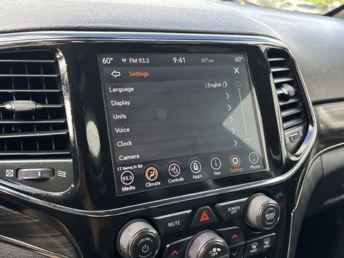 Certified 2019 Jeep Grand Cherokee Limited X AWD/4WD image 21