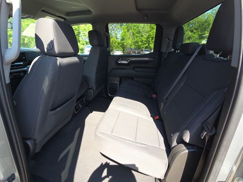 Used 2023 Chevrolet Silverado 1500 RST AWD/4WD image 29
