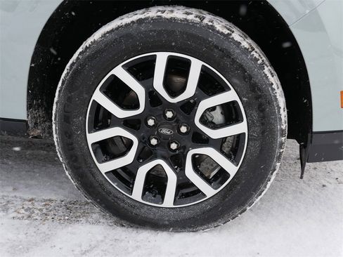 Certified 2023 Ford Maverick Lariat w/ Lariat Luxury Package image 7